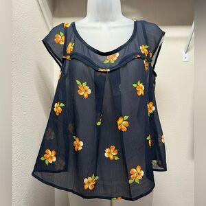 Hollister keyhole back, tropical ladies blouse